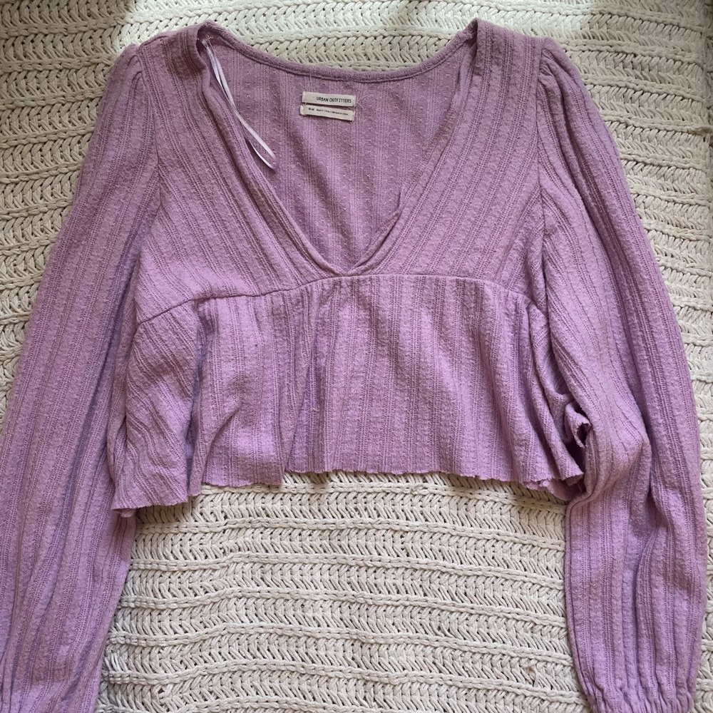 Lilac/ pastel purple flowy urban outfitters ribbed cropped sweater